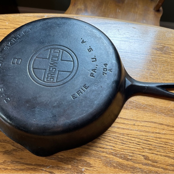 Griswold 704 A Cast Iron Skillet No. 8 - Picture 2 of 4